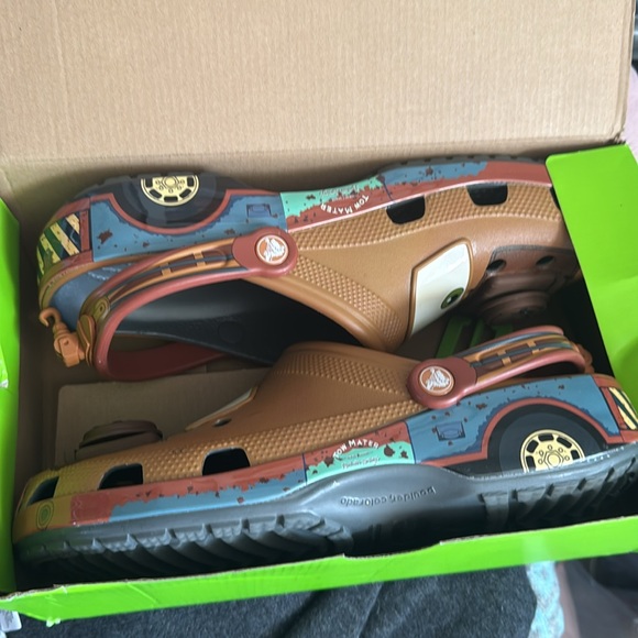 CROCS x DISNEY CARS TOW MATER MENS CROCS SIZE 12 - Picture 4 of 9